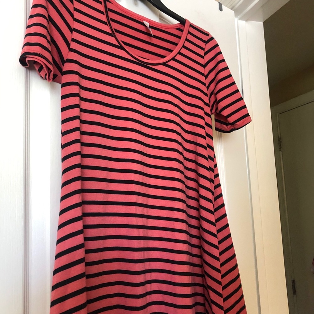 LuLaRoe Perfect Tee